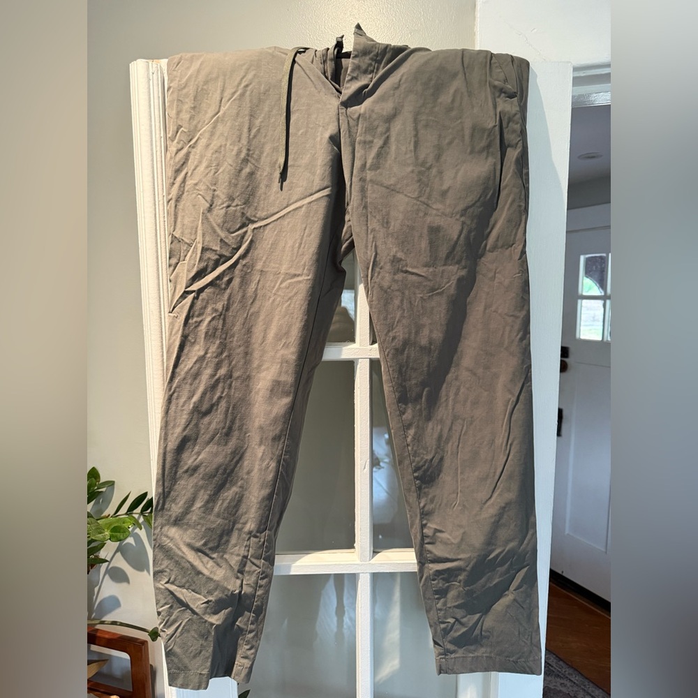 14th & Union Men's Charcoal Chinos